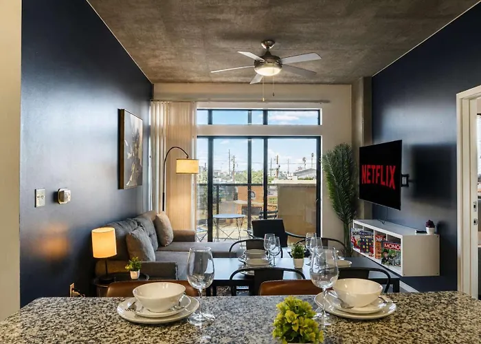 Mins To Asu Dt Phx Poolbalconygymparkingwd Apartment